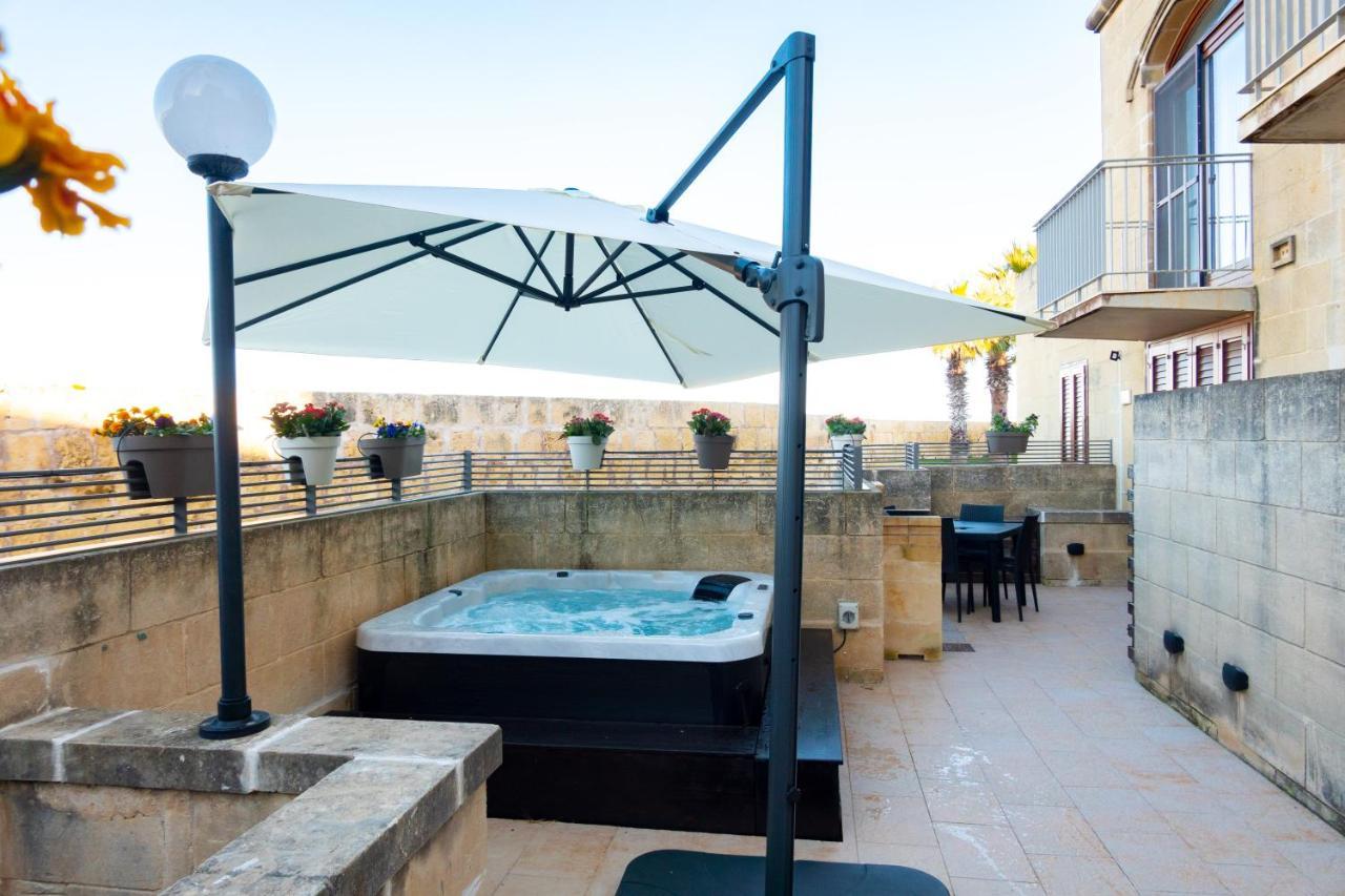 Harbour Views Duplex Maisonette With Jacuzzi Hot Tub