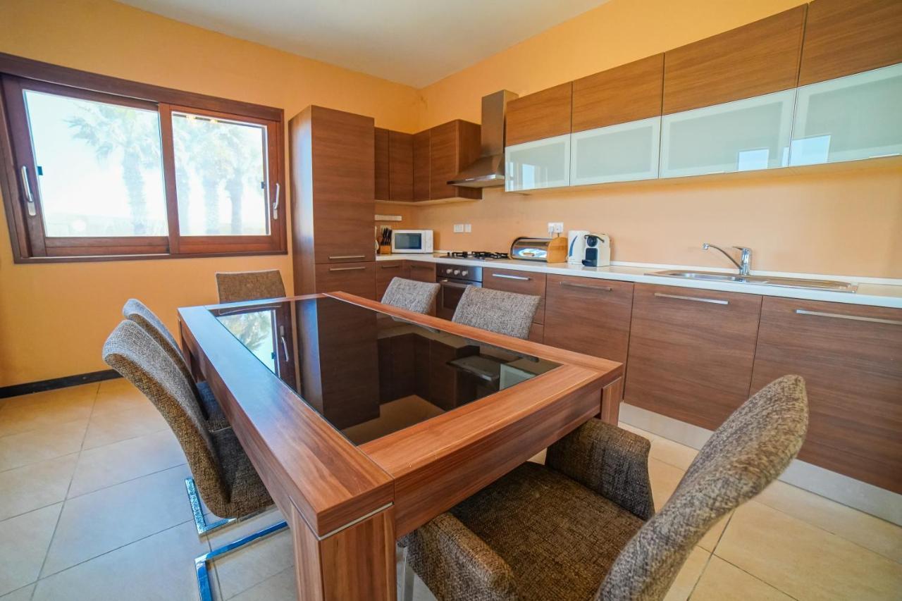 Harbour Views Duplex Maisonette With Jacuzzi Hot Tub *