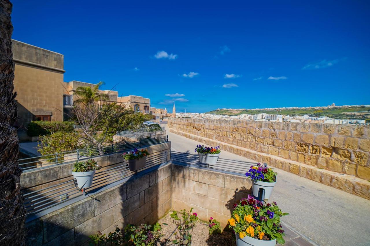 Harbour Views Duplex Maisonette With Jacuzzi Hot Tub * Mgarr