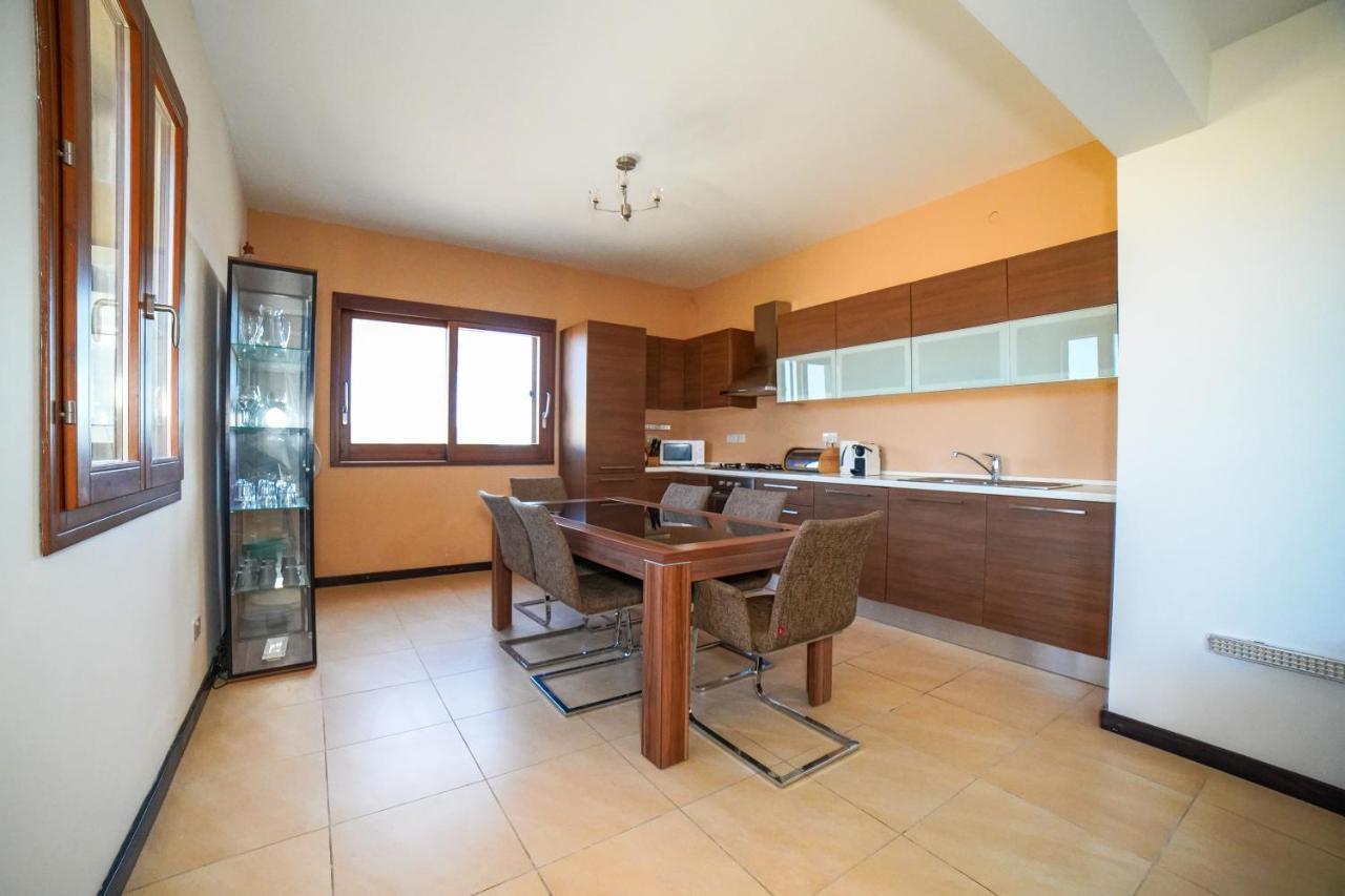 Harbour Views Duplex Maisonette With Jacuzzi Hot Tub * Mgarr