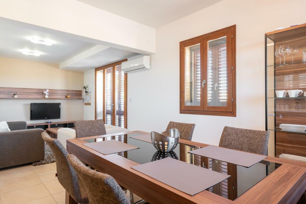 Harbour Views Duplex Maisonette With Jacuzzi Hot Tub * Mgarr