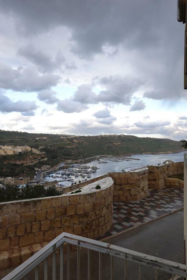Harbour Views Duplex Maisonette With Jacuzzi Hot Tub