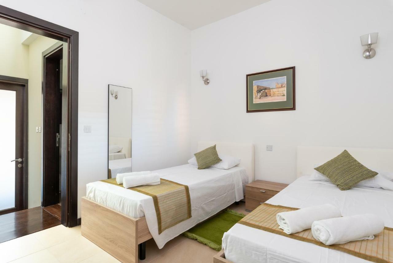 Harbour Views Duplex Maisonette With Jacuzzi Hot Tub * Mgarr
