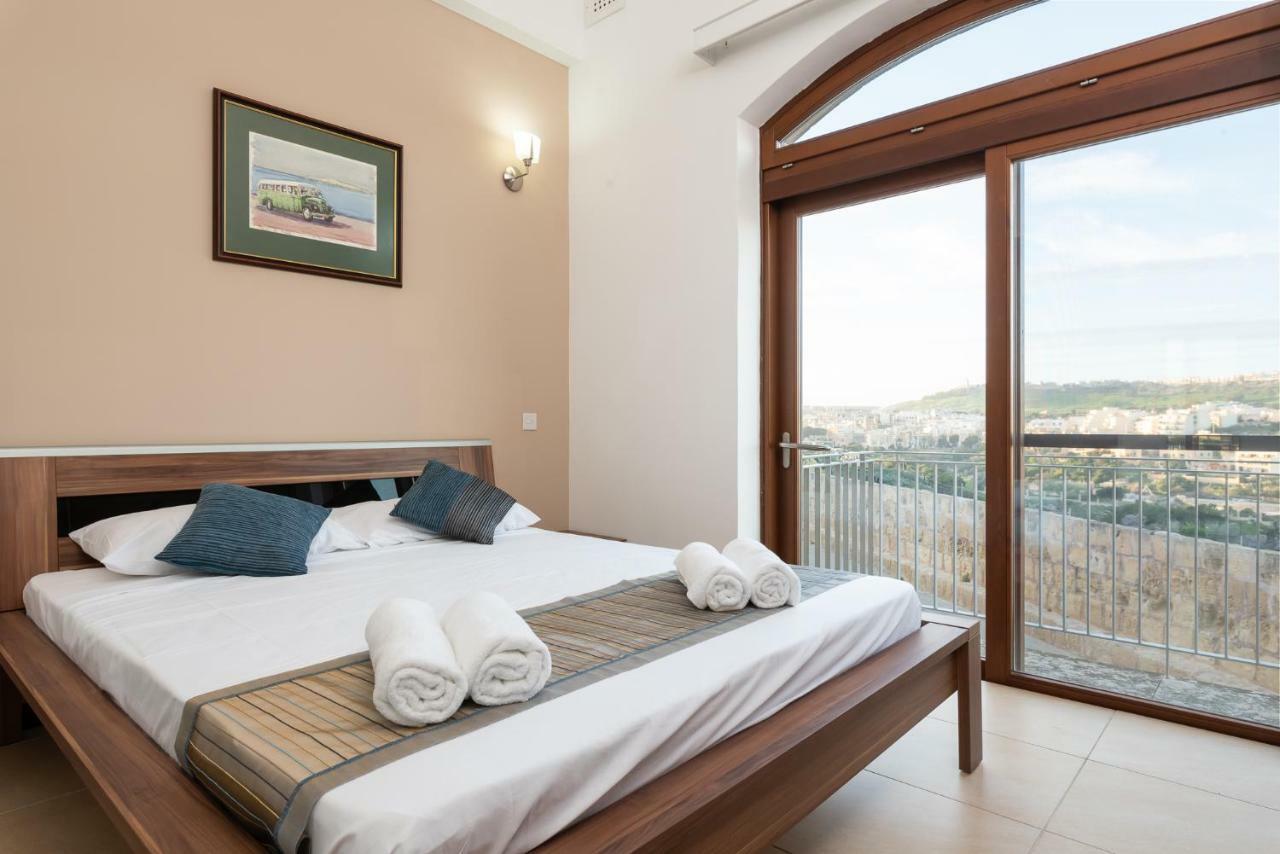 Harbour Views Duplex Maisonette With Jacuzzi Hot Tub *