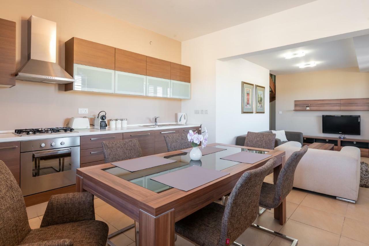 Harbour Views Duplex Maisonette With Jacuzzi Hot Tub * Mgarr